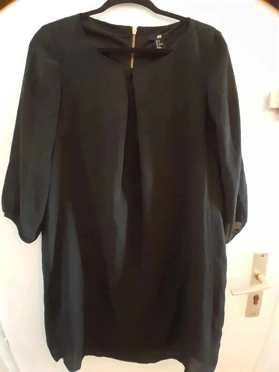 Robe couleur noire, taille 38, Marque H&M